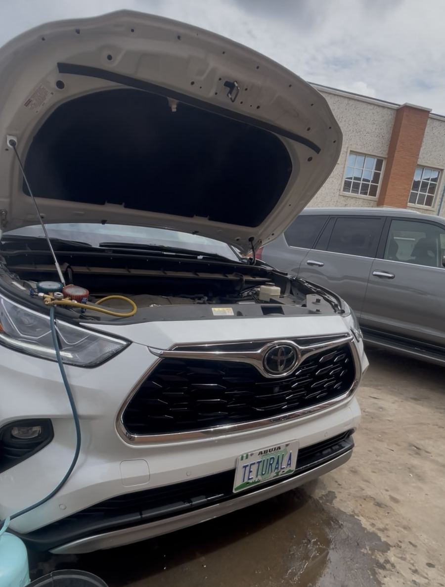 Toyota Highlander — A/C Diagnostics & Recharge
